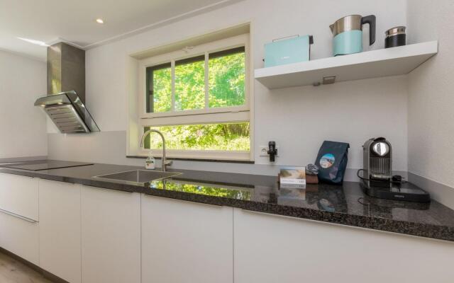 Appealing holiday home in Vrouwenpolder with garden