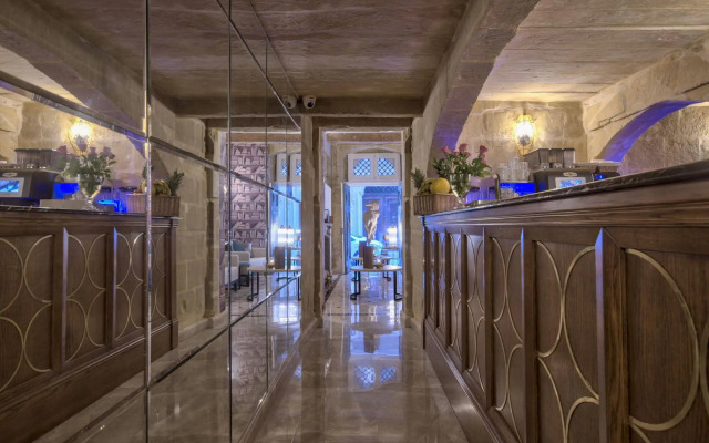 Palazzo Consiglia - IK Collection