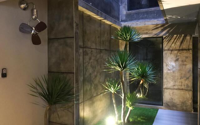 LE LODGE MANSION by Le Lodge