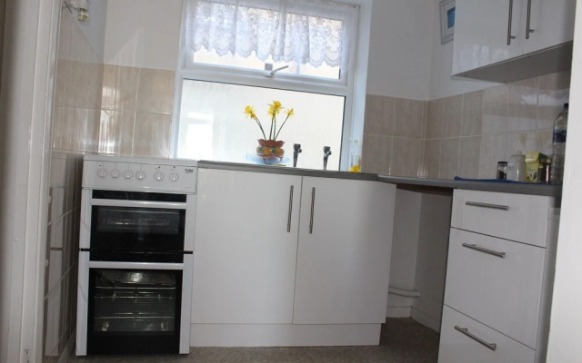 Marine Court Holiday Apartments