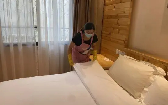 Gujia Hotel