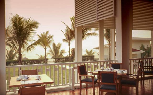 Sandy Beach Non Nuoc Resort