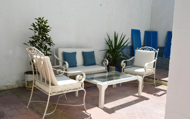 Cosy apartment @ La marsa Corniche-Beach