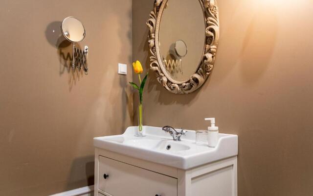 Guesthouse Bonjardim Suites