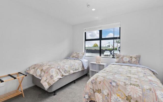 Residence De La Mer - Orewa Holiday Apartment