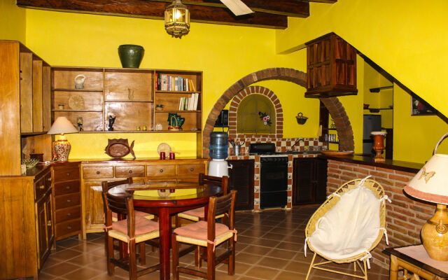 Hotel Suites La Hacienda