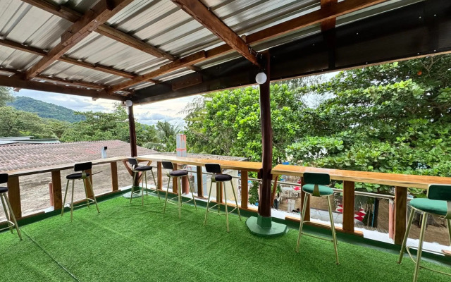 Naiyang Discovery Beach Resort