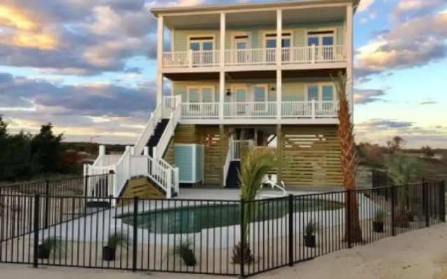 Sunset Pointe