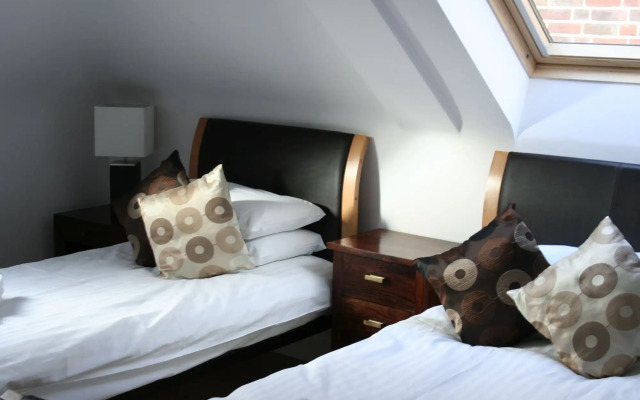 Leaside Hotel