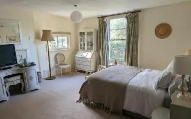 The Old Manor House Bed and Breakfast