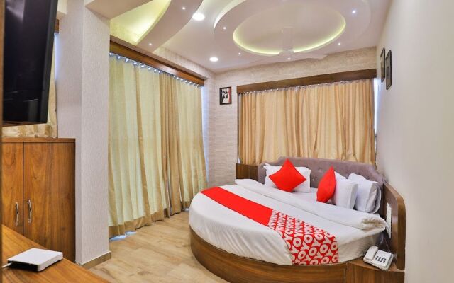 Oyo 24444 Hotel Rudrax