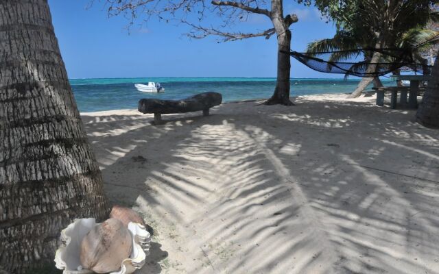 Mai Dive Astrolabe Reef Resort