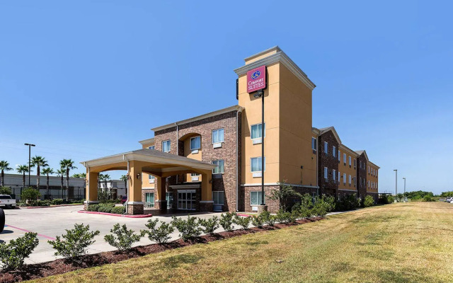 Spark by Hilton Pearland