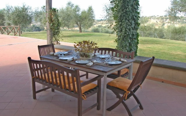 Belvilla by OYO Lovely Estate in the Sabina Hills