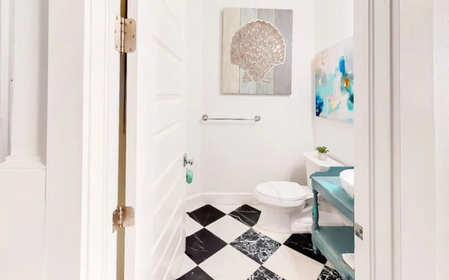 Paradise Beach by AMI Locals