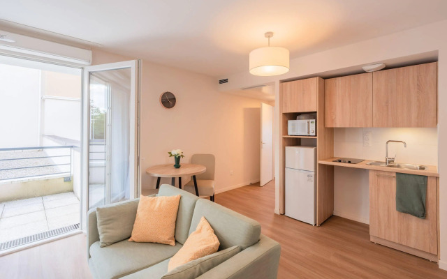 Quality Suites Moissy-Cramayel