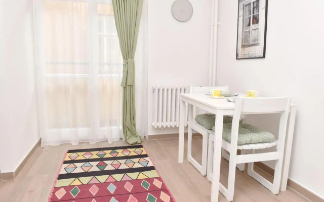 Charming Studio in City Center-Excellent Location