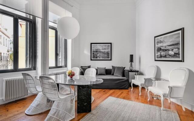Art Pantheon Townhouse (Seven-Bedrooms)