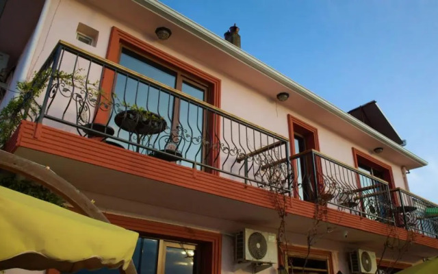 Sigacik Yakamoz Pansiyon