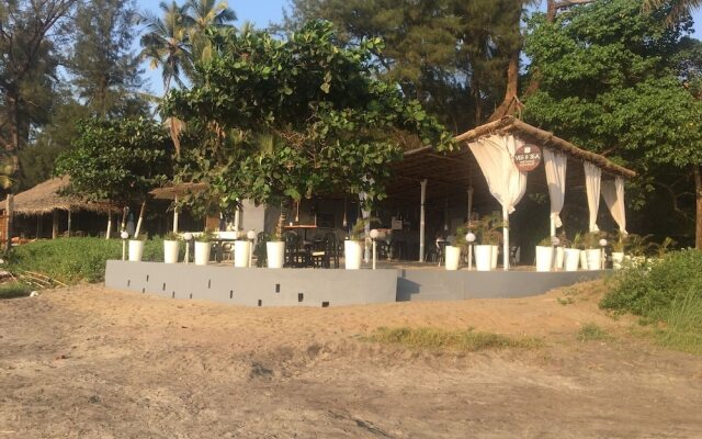 Mamagoa Resort