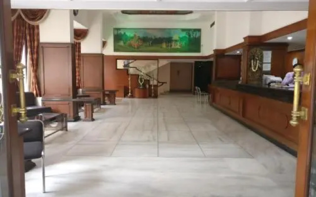 Samrat Residency by FabHotel