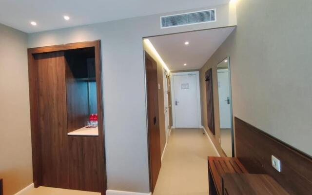 Leo Group BEST STUDIO 2309 Alliance Palace