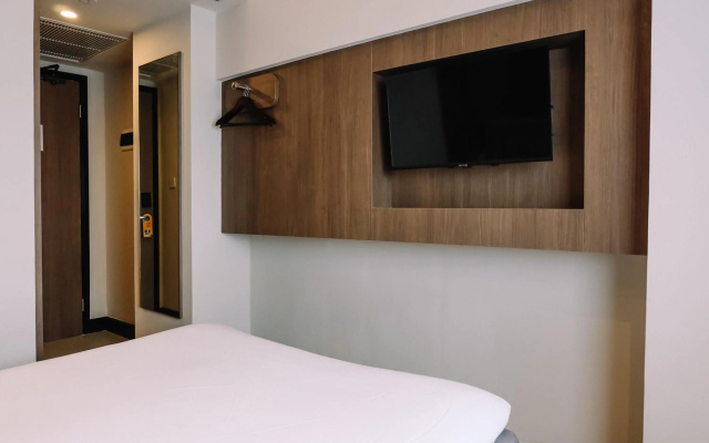 Deka Hotel Surabaya HR Muhammad