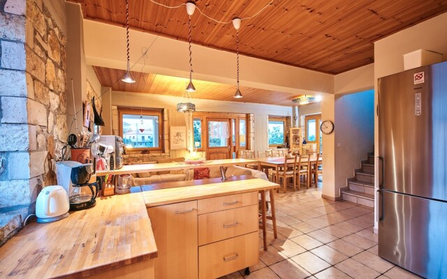 Hostel Elisson