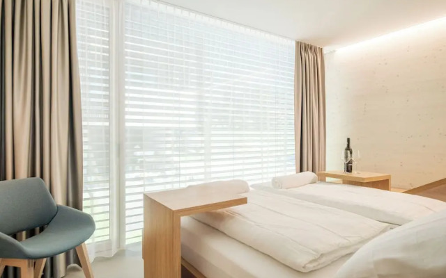 Stock & Stein Lodges