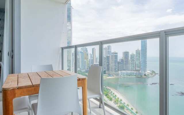 w Stunning 2BR With Terrace in YOO