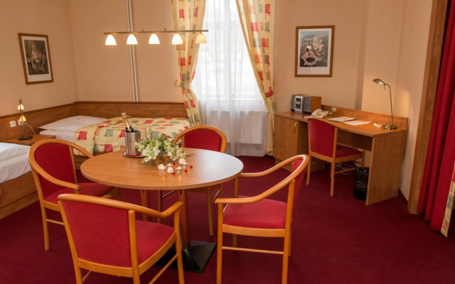 Hotel Česká Koruna