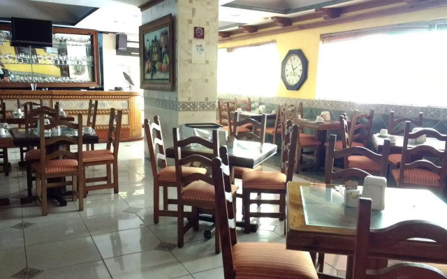 Hotel Suites Flamboyanes