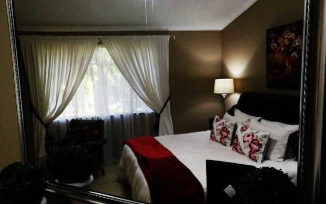 Willow Manor Brits Guest House