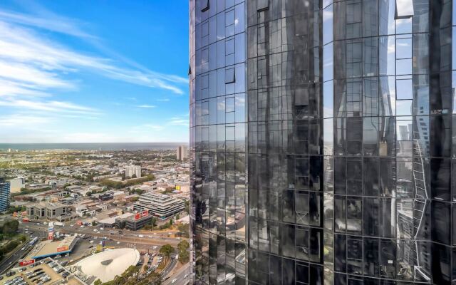 Melbourne Square Apartments