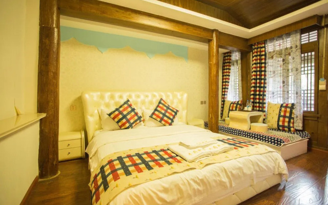 Mufu Bieyuan Hostel