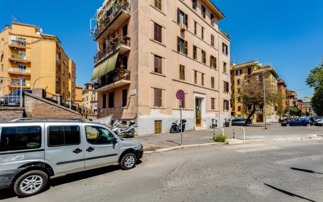 Modern 2 bed Flat in San Giovanni