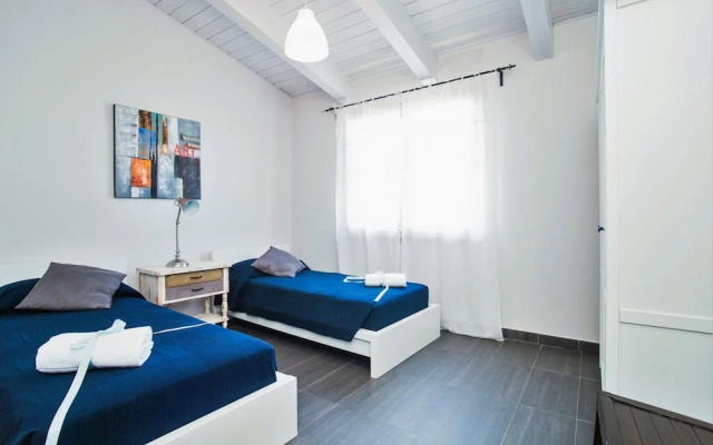 Luxury 2 Rooms Apt Basil in Siena Resort