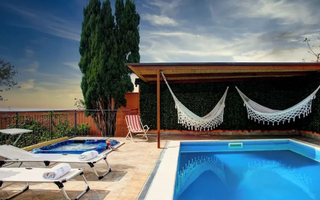 Villa Sorrentina With Panoramic Terrace