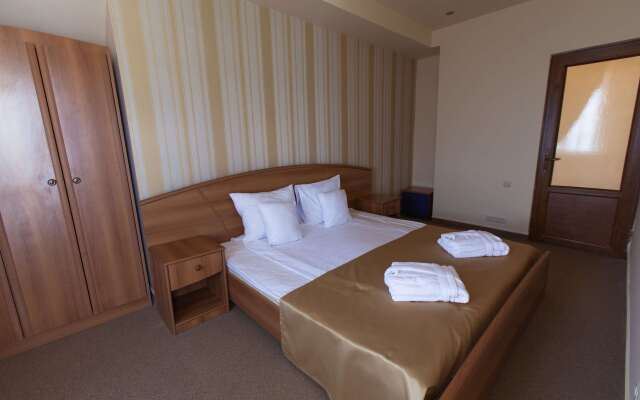 Отель Best Western Bohemian Resort