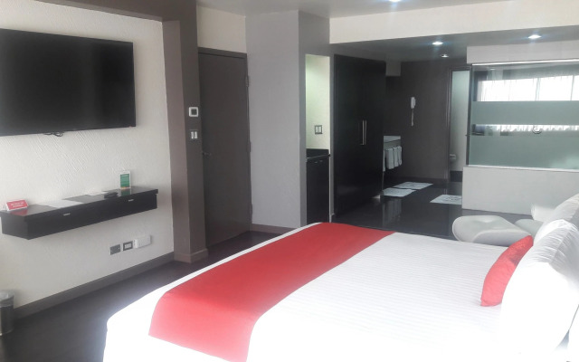 Hotel Pueblo Amigo Plaza & Casino