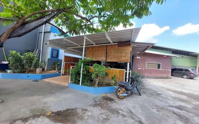 OYO 93246 Kanditha Homestay Near Lombok Exotic Sentral Oleh-oleh