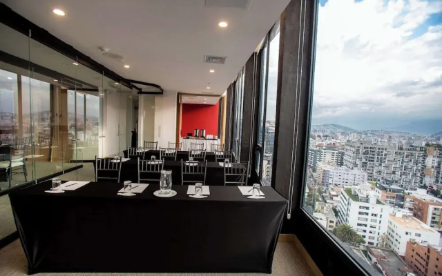 Hampton By Hilton Quito La Carolina Park