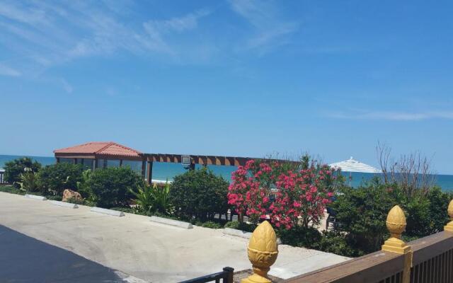 La Bella Oceanfront Inn