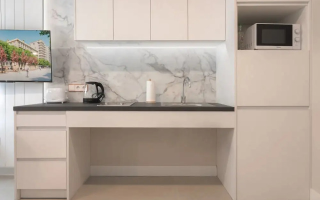 M Del29 1 1 Almudena Tu Escapada Urbana con air