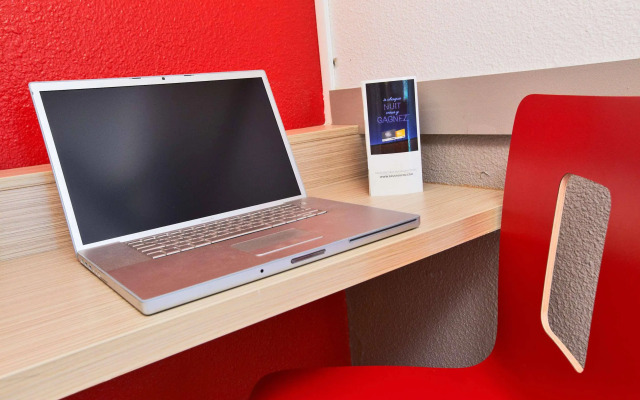 Premiere Classe Orange