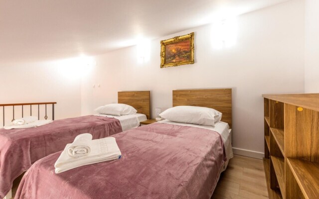 Beautiful Apartment in Jesenice With Wifi and 4 Bedrooms
