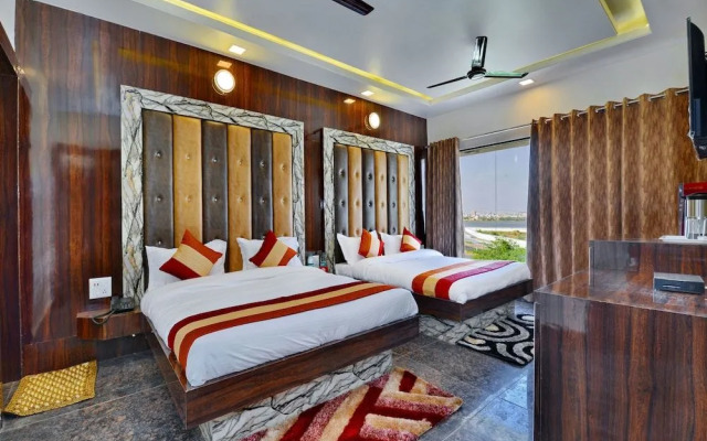 OYO 13795 Delight Home Stay