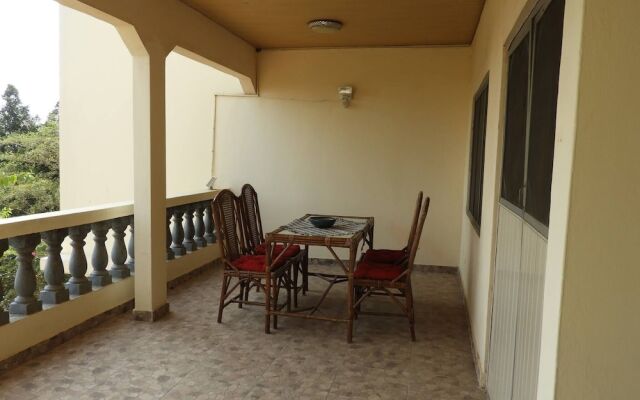 Nimohs' Holiday Home Mccarthy Hill Accra-ghana With Acs