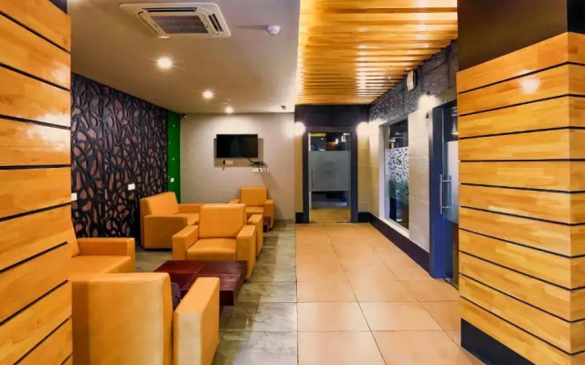 OYO 9265 Blue Lagoon Premium Hotel