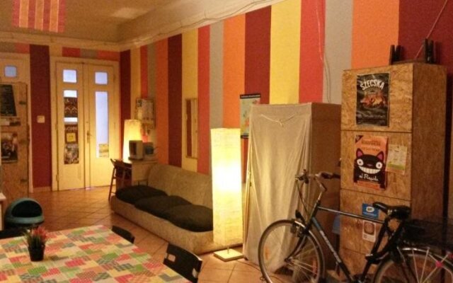Oleander Hostel